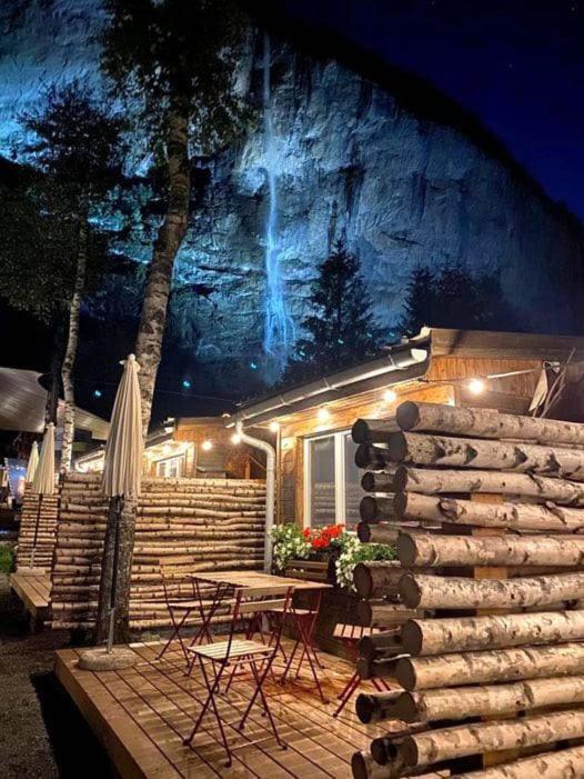 Camping Jungfrau Лаутербруннен Екстер'єр фото